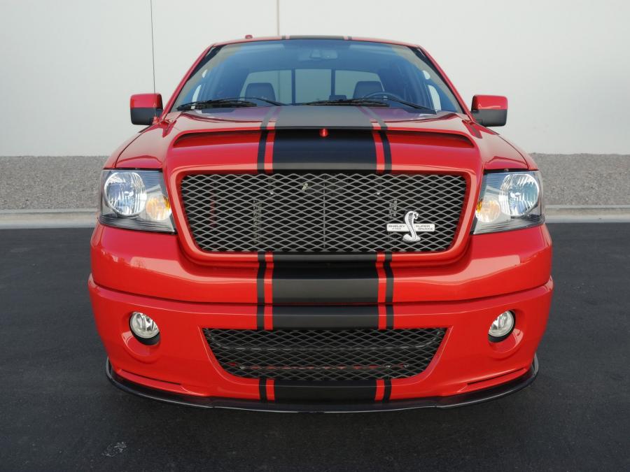  Shelby F-150 Super Snake Concept 2009 года  (фото 3 из 8)